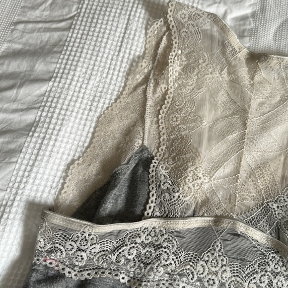 Vintage nightgown - Picture 8 of 13